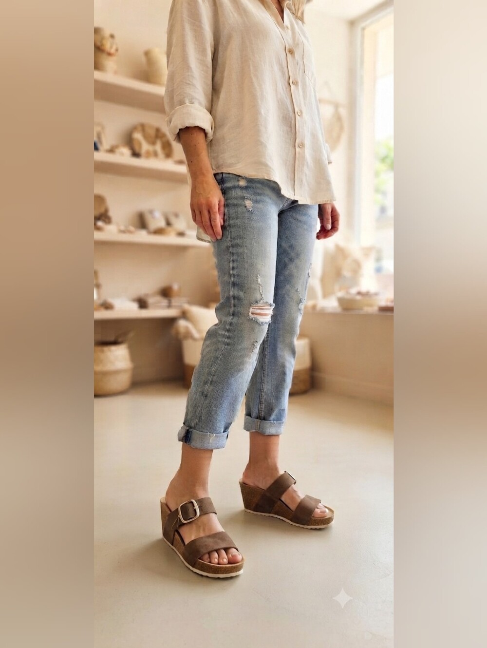 (1770) NWT AUTENTI Leather Wedge Sandal, Size 40 (9)